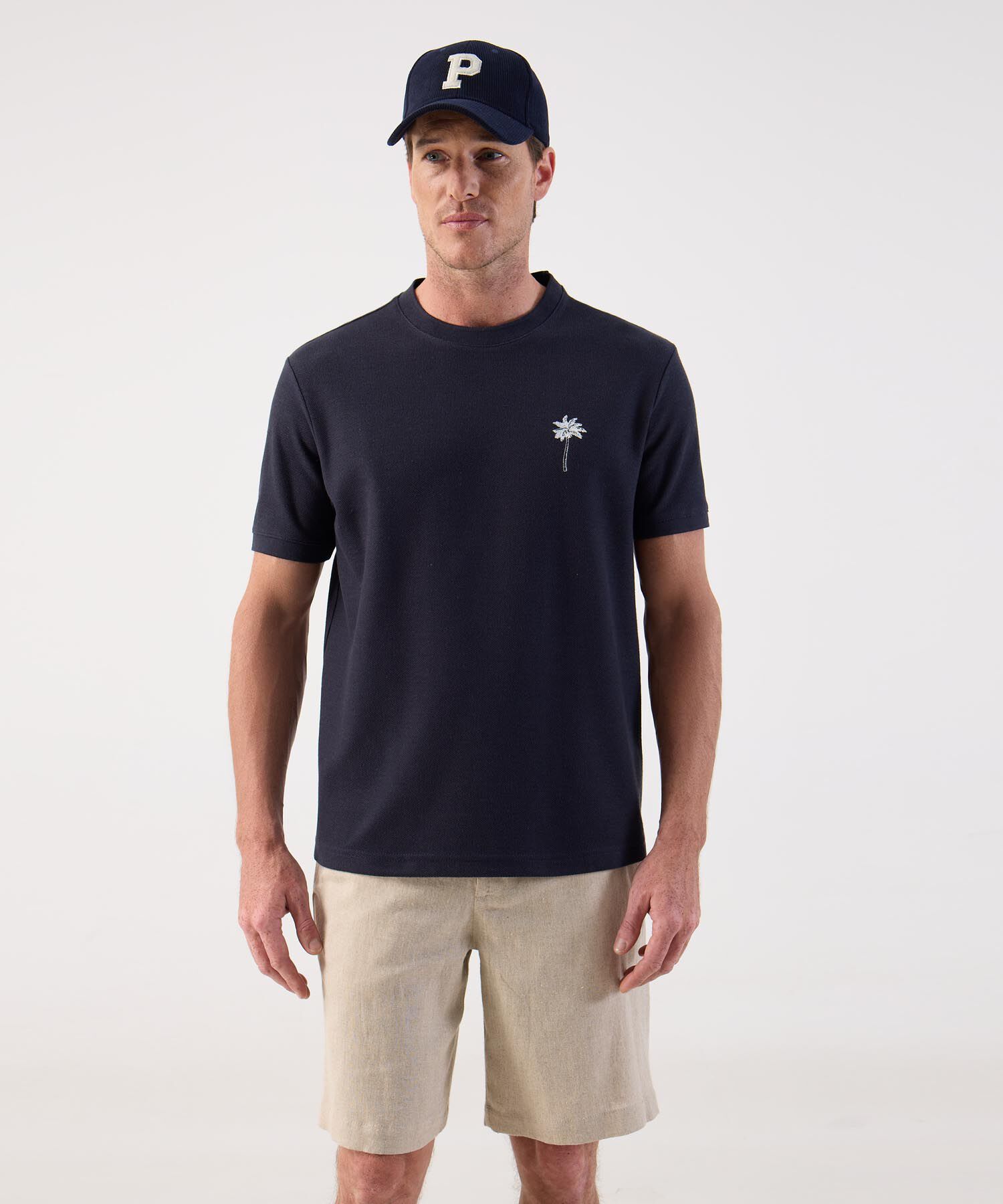 Camiseta Cl&aacute;sica con Detalle Bordado Para Hombre