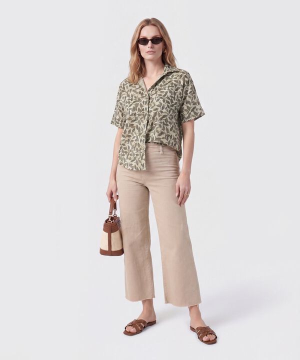 Camisa De Mujer Con Bolsillo Doble Frontal