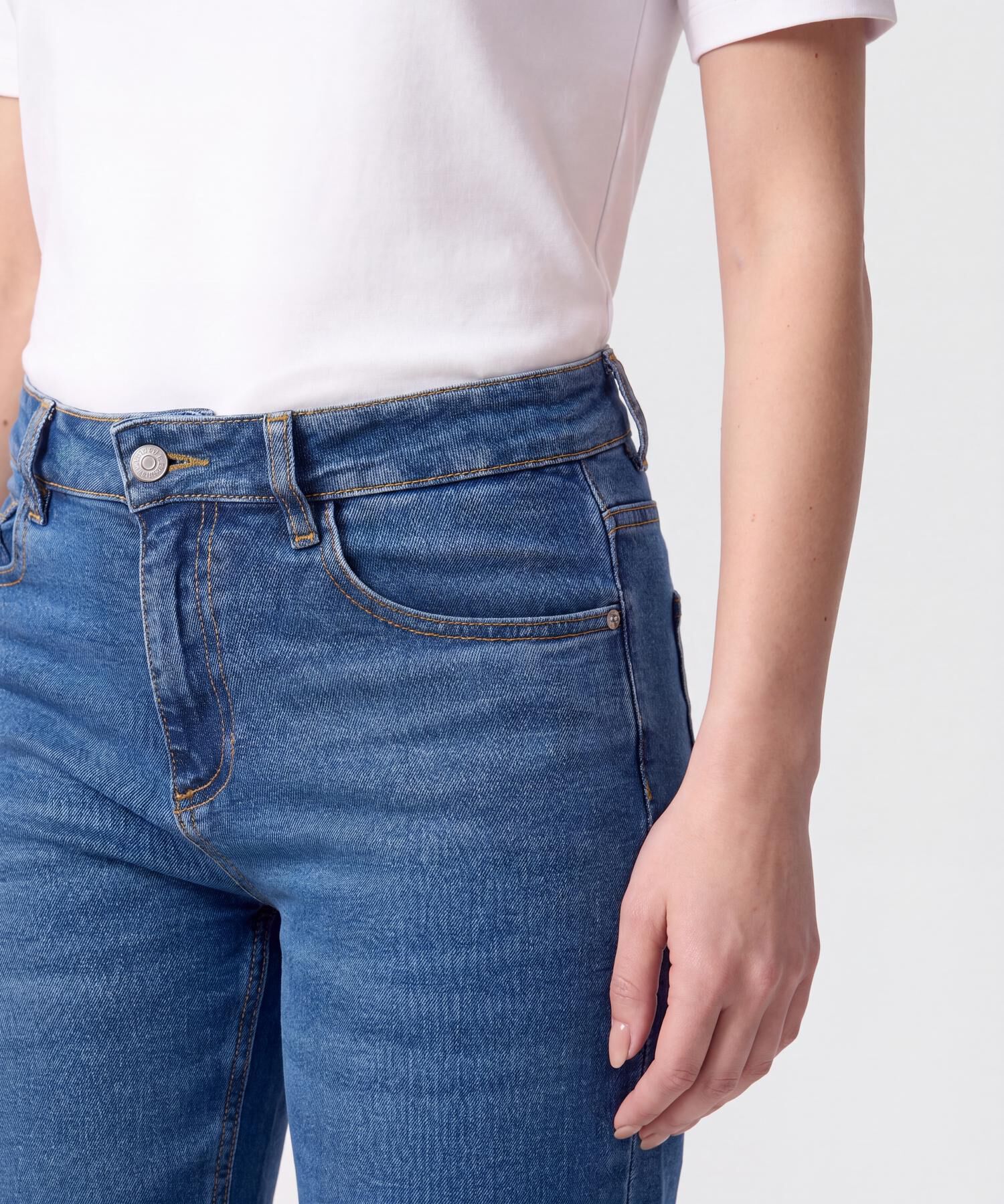 Jeans Para Mujer Con Apliques Laterales