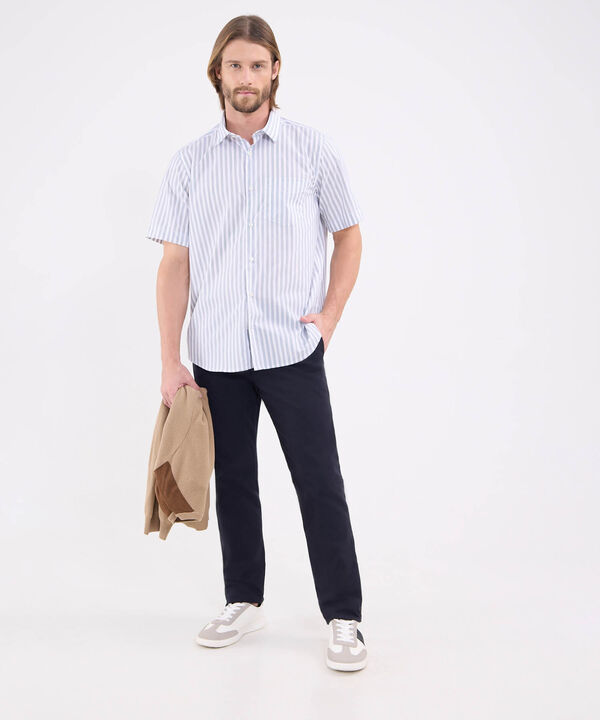 Camisa manga corta prete&ntilde;ida fit regular para hombre