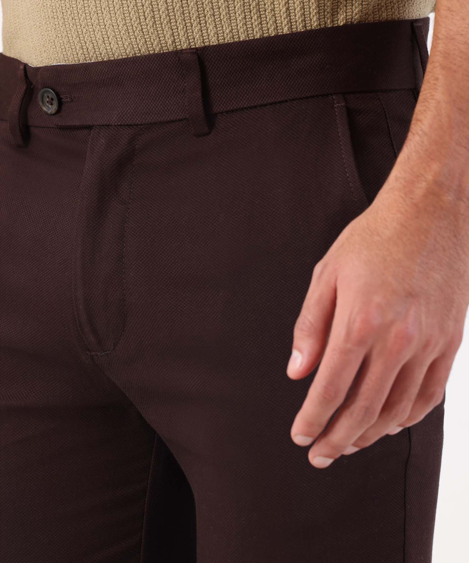 Pantal&oacute;n Unicolor Slim Fit Con Textura