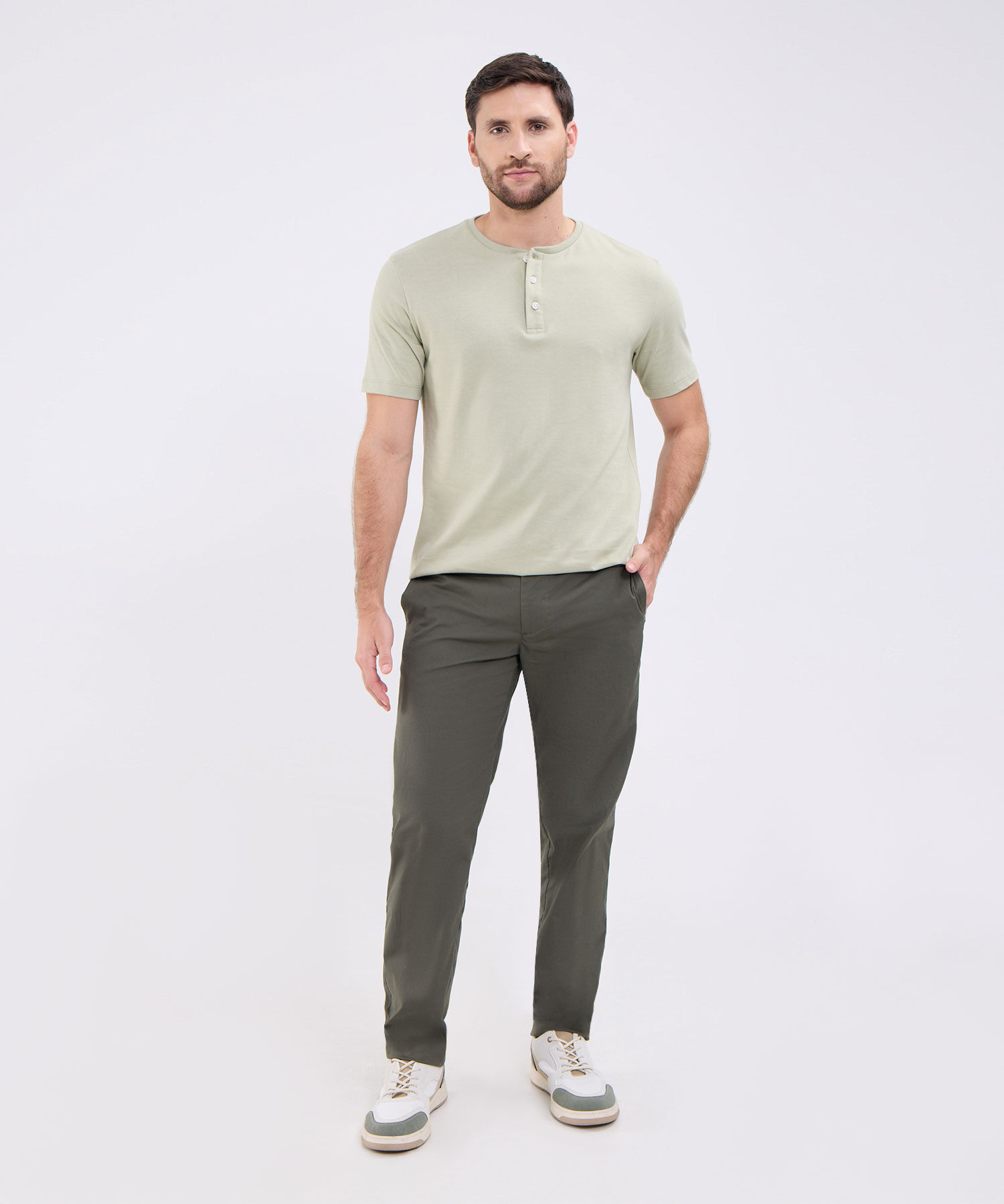 Camiseta Unicolor Cuello Henley Para Hombre