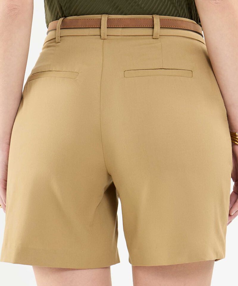 Bermuda Casual con Cintur&oacute;n