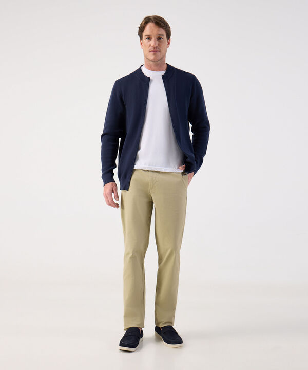 Pantal&oacute;n Cl&aacute;sico para Hombre de Corte Recto