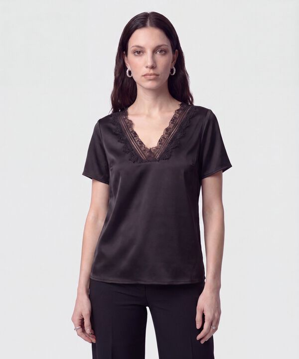 Blusa Unicolor con Encaje Mujer image number null