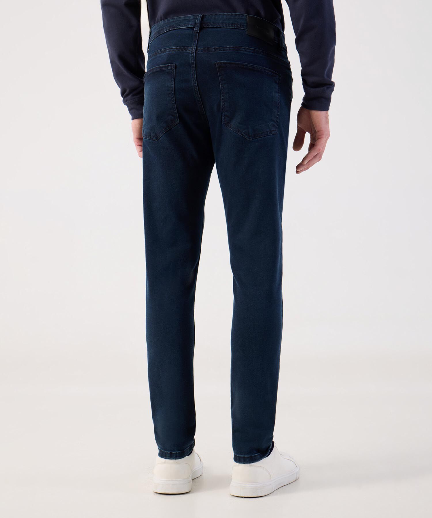 Jean de Dise&ntilde;o Moderno y Ajuste Delgado Para Hombre