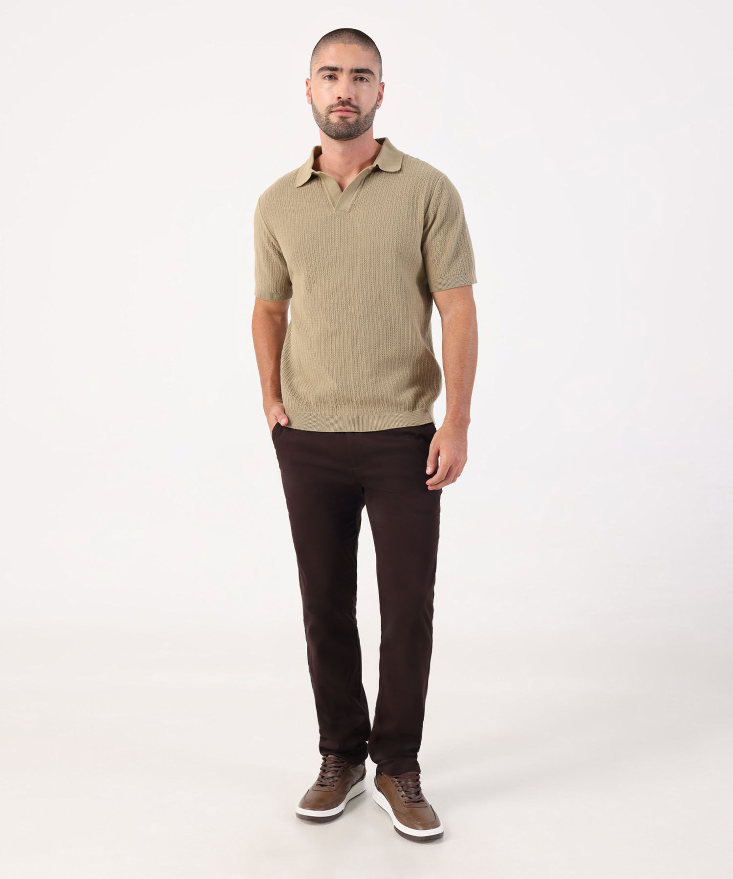 Pantal&oacute;n Unicolor Slim Fit Con Textura