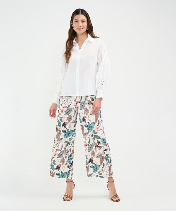 Blusa con Bordado en Mangas