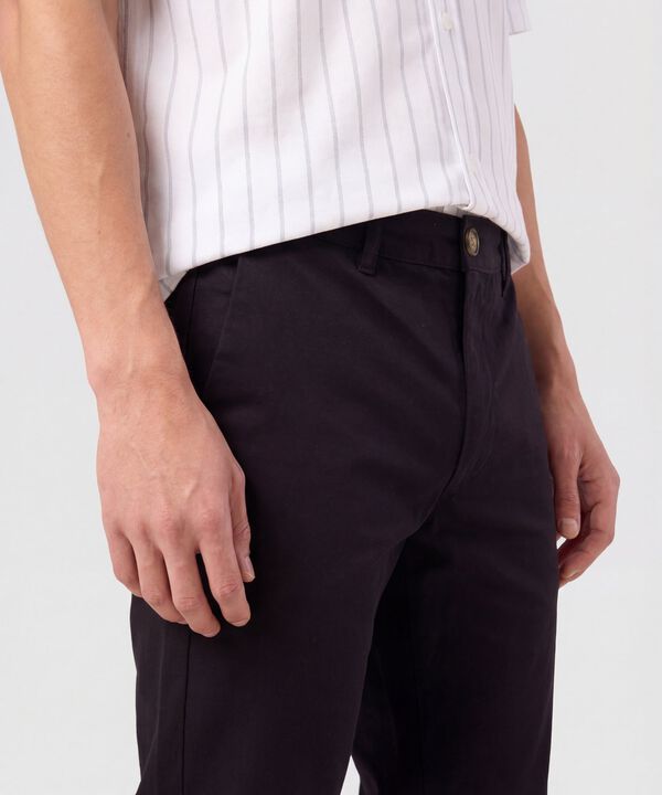 Pantal&oacute;n Cl&aacute;sico para Hombre de Corte Recto